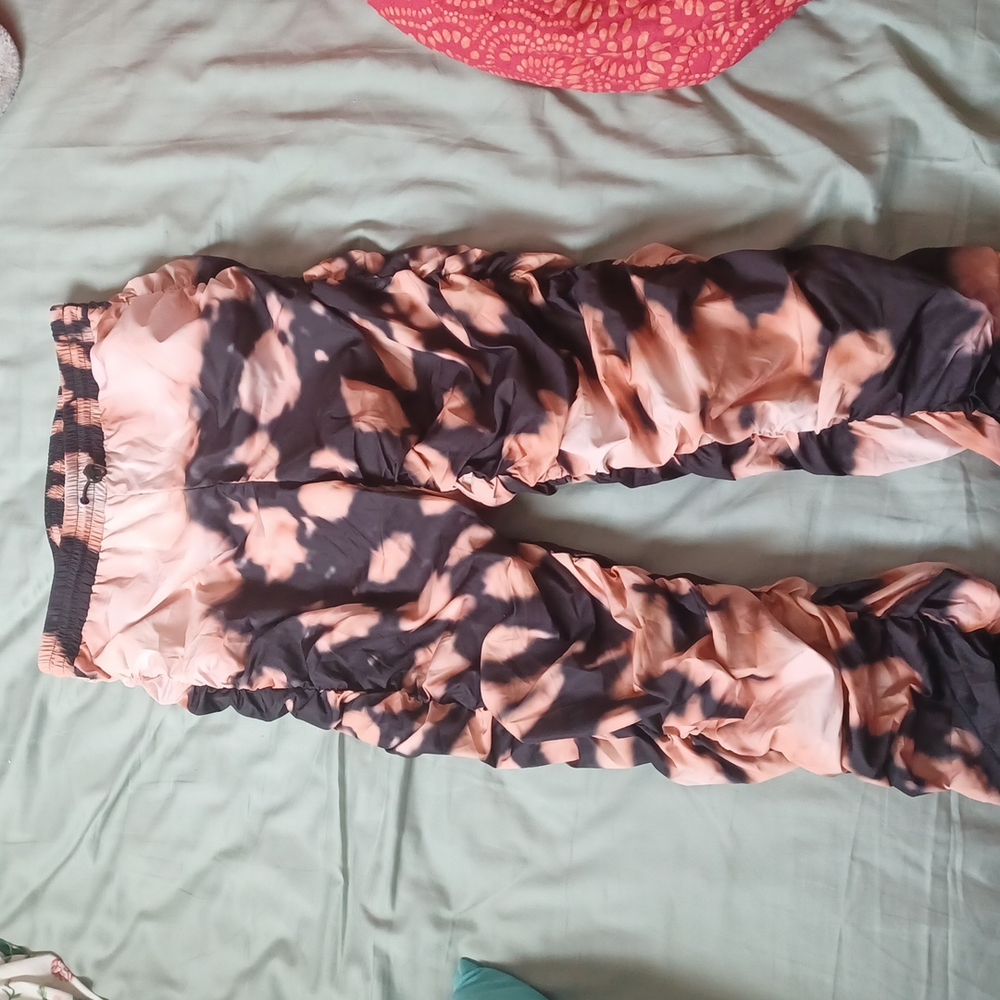 Shein X ruffle pants size M